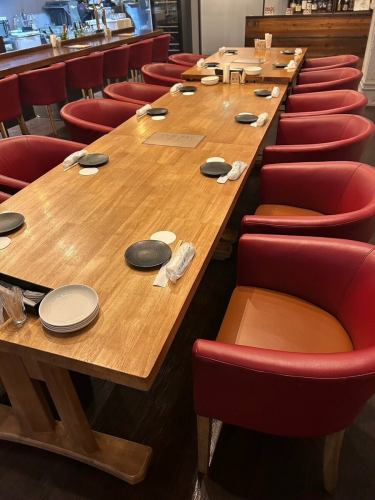 早いものでもう11月ですね♪
今年もあと少しとなり、早い方はそろそろ忘年会をどうするか考え始める人もいるかもしれませんね!VERYスタッフもその内の1人です!
当店では少人数はもちろん、20名ほどの団体様もご予約することができます!
20名以上からは立食スタイルになりますがご予約可能です!!
皆様のご予約お待ちしております♪
『美味しい食事とお酒
大人が楽しめる時間と場所』
RESTAURANT AND BAR VERY
TEL:098-866-0901
住所:那覇市壺屋1-7-5民衆ビル1階
営業時間:月・水・木・日:15:00〜23:00
金・土:15:00〜24:00
(L.O.営業終了1時間前)
定休日:毎週火曜日
ご予約はお電話、DM、プロフィールwebページで!
ご来店お待ちしております😌
#那覇ディナー
#那覇ワイン
#那覇イタリアン
#那覇グルメ