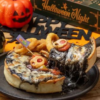 【★期間限定★】10/1-10/31ハロウィン限定の今だけ楽しめるブラックシカゴピザ！ぜひご賞味を◎ 1980円