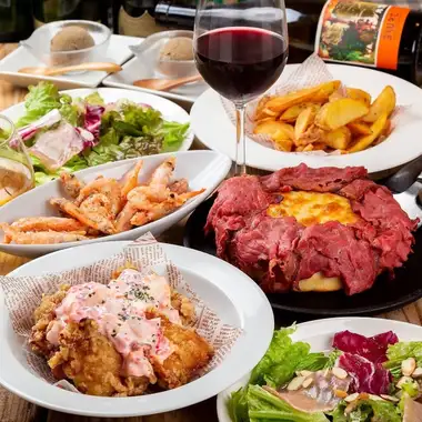 【음료 무제한 포함】 시카고 피자를 선택할 수있는 캐주얼 코스! ⇒ 전 6 품 4500 엔