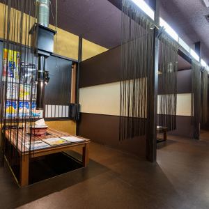 6名様迄ご着席いただける半個室の掘りごたつ席は全6卓のご用意です。