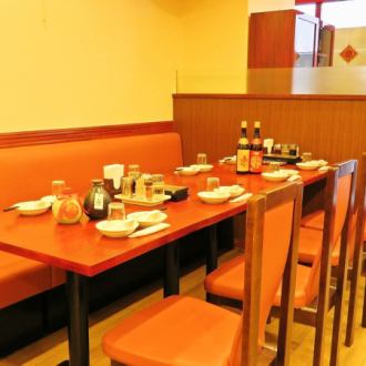 Table seats available for 2 to 12 people.It can be used by a wide range of people! The layout is free, so we can set it according to your wishes.Please use according to various banquet scenes.We look forward to preparing the perfect course for your banquet.