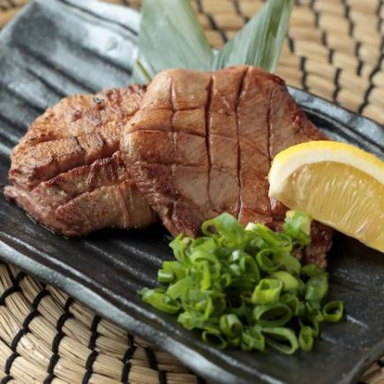 『得-とく-コース』牛タン大判焼きや出汁巻き卵含8品 3時間飲み放題付 4500円⇒3500円