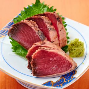 カツオたたき/マグロのユッケ