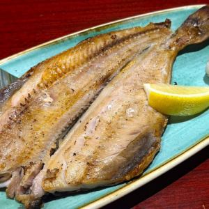 鉄板和牛サイコロステーキ/ホッケの塩焼き