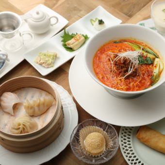 [Recommended Lunch♪] Enjoy popular dim sum and noodles ◆ Dim sum course