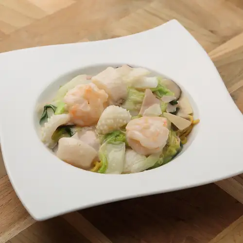 海马雷风味（海鲜）炒面配浓酱