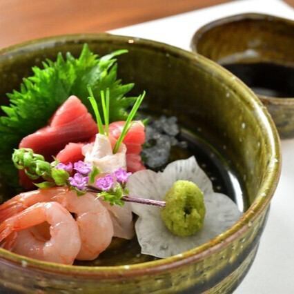 京都"伊根"の漁港から直送される、旬の美味しさ。