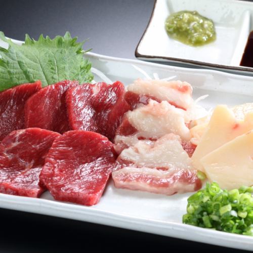 Three kinds of horse sashimi