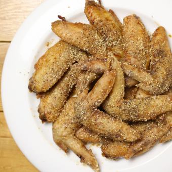 [All-you-can-eat & all-you-can-drink] Famous fried chicken wings all-you-can-eat course 150 minutes with all-you-can-drink included, 9 dishes total 4,500 yen (tax included)