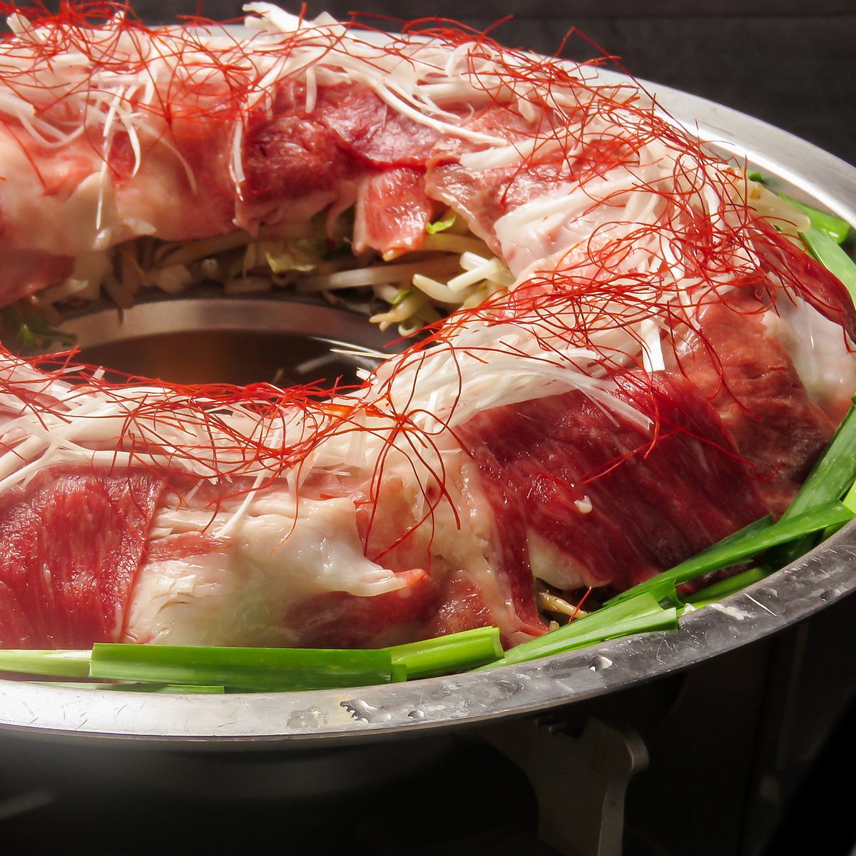 仙台牛や牛タンなどを使用した肉炊き鍋お出汁香るしゃぶしゃぶ♪