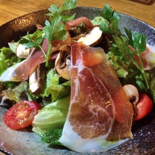 Hasegawa Agricultural Mushroom and Prosciutto Salad