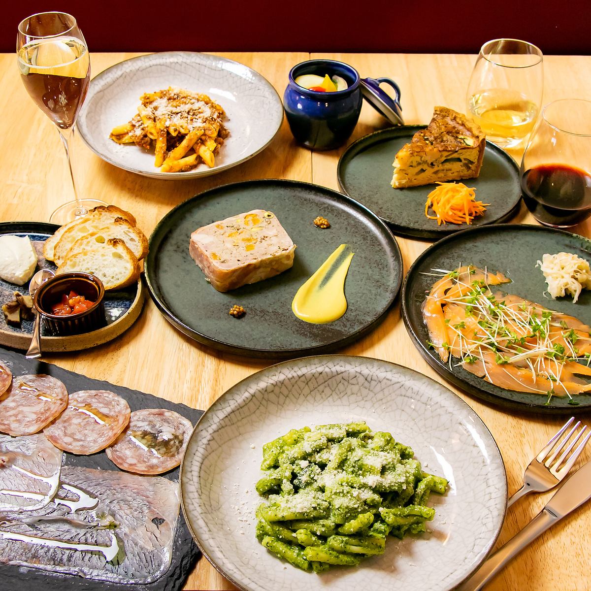 美味しいお料理とお酒をごゆっくりご堪能下さい♪