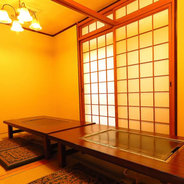 On the 2nd floor, there is also a private room with tatami mats! It is also used for celebrating anniversaries and birthdays with loved ones! The size of the room can be changed according to the number of people! Banquets for up to 12 people are OK!! *If you would like to use the 2nd floor seats, please tell us that you will be using the 2nd floor by calling or requesting a reservation.