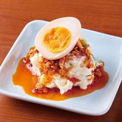 食べるラー油のポテサラ