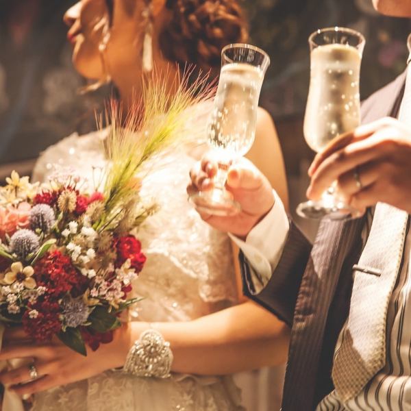 We also accept wedding after-parties! Up to 60 people can be reserved on the floor.We will help you host an after-party that feels homey and home-made.Details of the wedding course can be found on the course page!