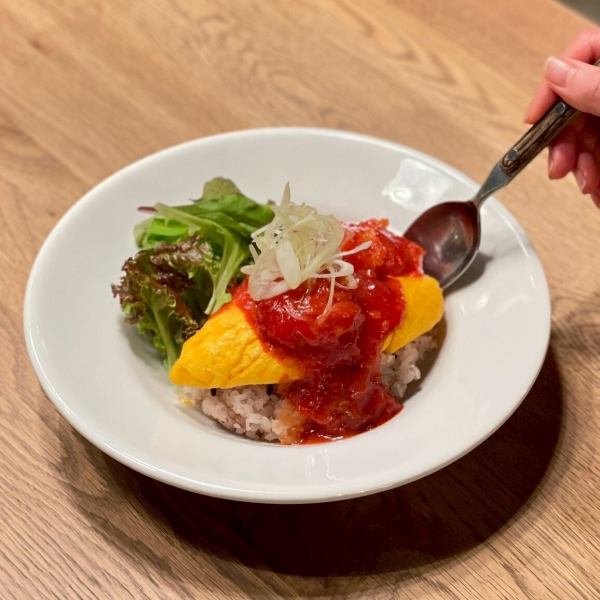 【NEW】平日ランチタイム限定！発酵 エビチリオムライス