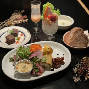 [Christmas Limited Lunch Plan] CHRISTMAS LUNCH PLATE/From 2,300 yen