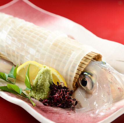 呼子・若松沖にかけて獲れる活いかを使用!当店自慢の【いか活造り】