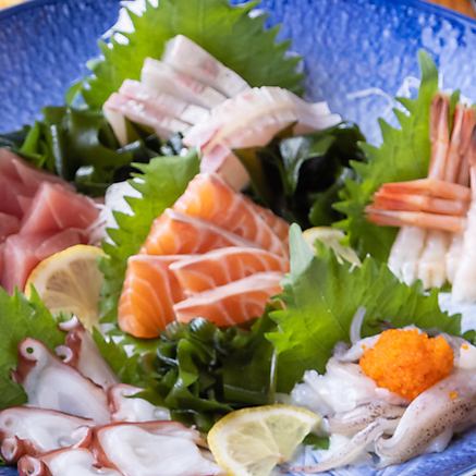 Fresh! Freshness purchased every day is "seafood sashimi"