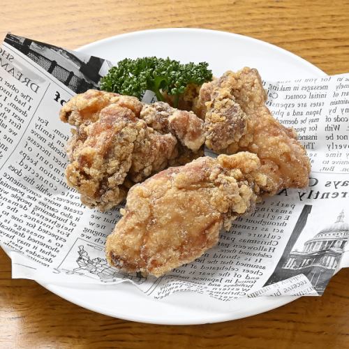 ビアホールの骨付き唐揚げ 3個