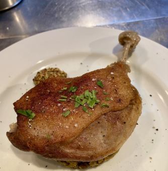 鴨のコンフィ レンズ豆のソテー