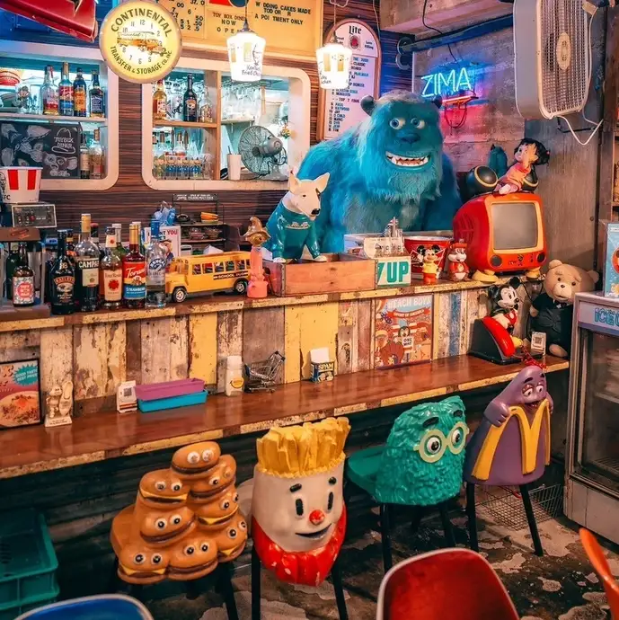お席 | Dining and Bar トイボックスダイナー TOY BOX DINER