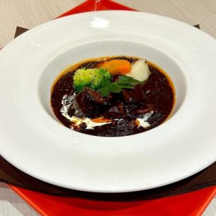 Braised Japanese black beef with demi-glace sauce