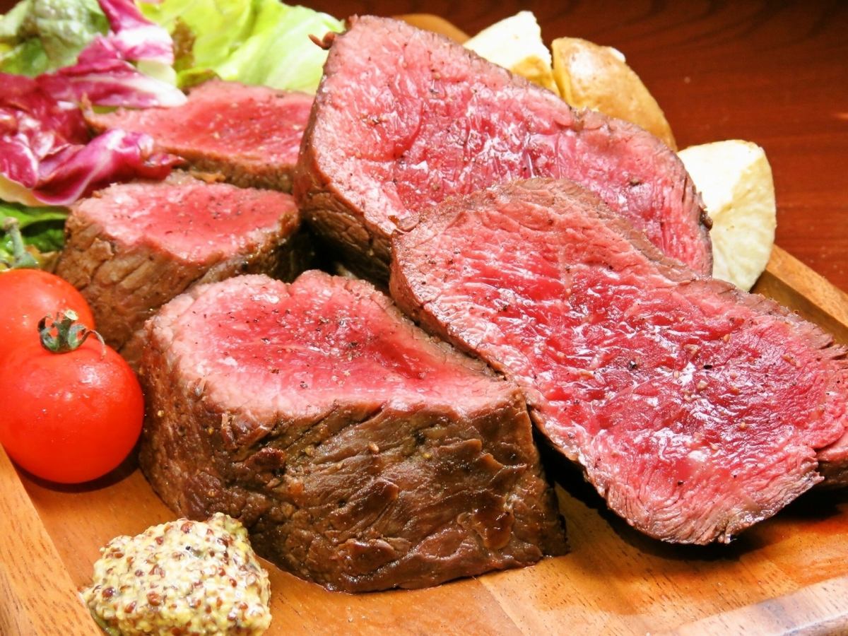 おいしい牛肉が味わえる、料理のみ牛コースが4000円(税込)です！