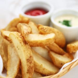 带皮炸薯条