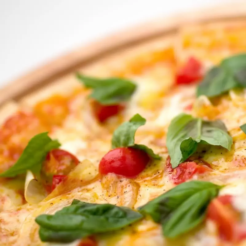 用这款简单的玛格丽特饼享用面团