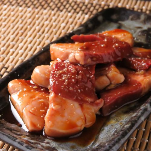 研究を重ねた自家製タレ