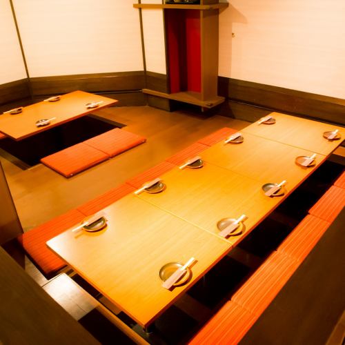 ■ It is a digging-type tatami mat seat where you can stretch your legs and relax.