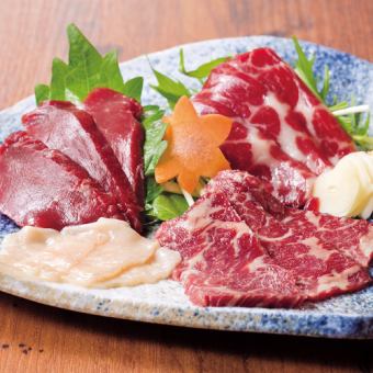 熊本馬生魚片和火鍋！肉類享受套餐與特製粗茶！4,500日元含無限暢飲