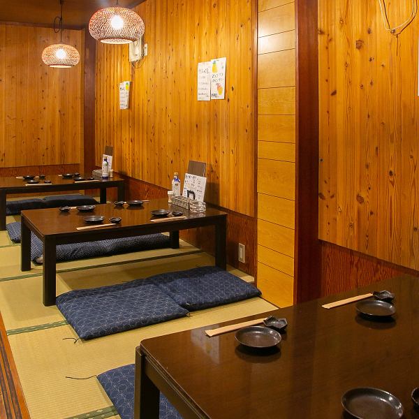 As the name of the Japanese creative izakaya suggests, the interior of the restaurant is Japanese style so that customers can relax and unwind.We would appreciate it if you could sit down in a tatami room and enjoy your meal to your heart's content.We have a total of 12 seats with 3 tables for 4 people, so please feel free to visit us.