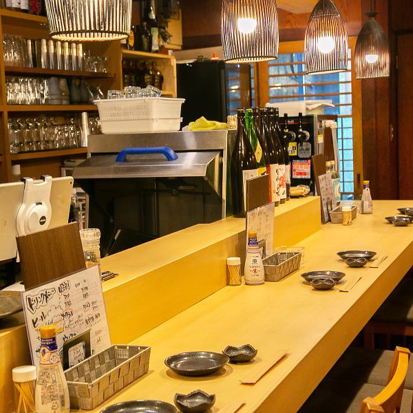 We have a total of 8 counter seats that are kept clean so that even one person can use it easily.You can spend a relaxing time while watching the owner prepare the food.Enjoy a conversation with the friendly owner.