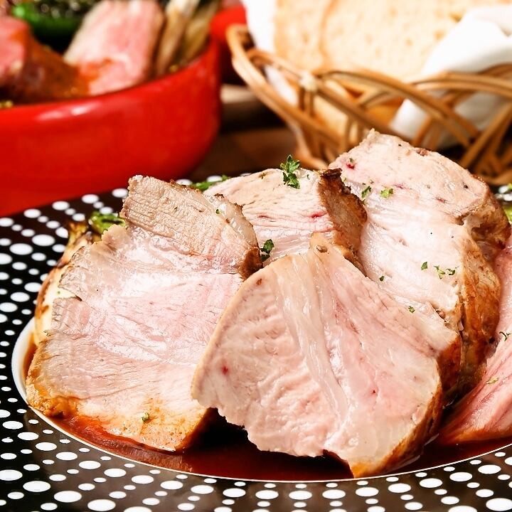 We purchase and provide a whole Japanese brand pork "Fuji Genbuta" ★
