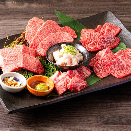 가족의 저녁 밥에도 인기있는 모듬! 스테디셀러 고기에서 호르몬 탕 먹어 비교도 준비 ◎