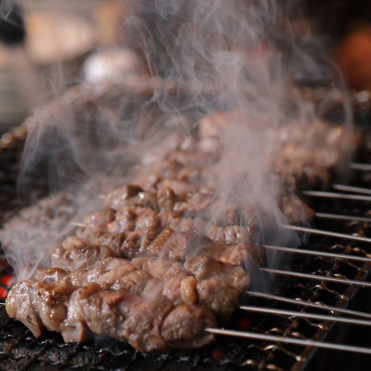 絶品!臭みゼロの極上ラム肉◎炭火の香ばしさと溢れる旨みを堪能