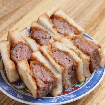 大人気ラムメンチカツサンド