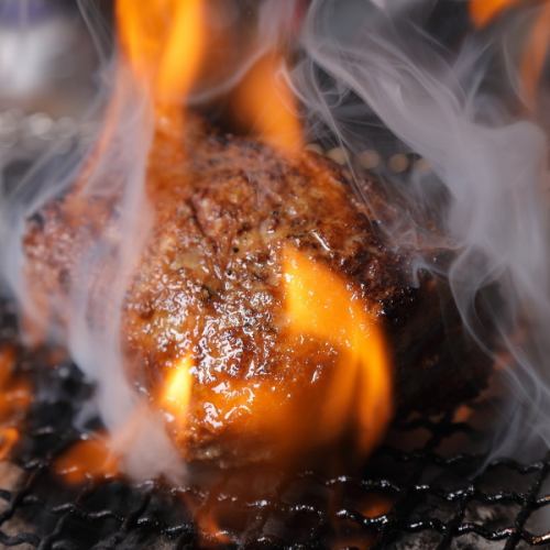 【迫力満点】かたまりステーキ◆厚切りで味わう肉の醍醐味