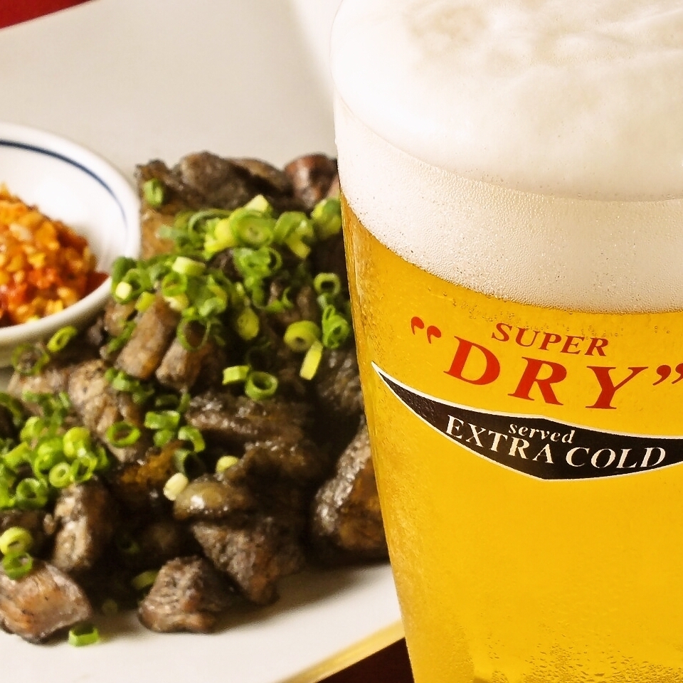 カウンター完備◎17:00~立ち飲みは生ビール390円♪お得!