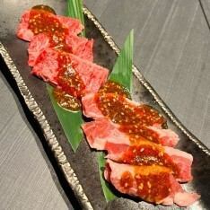 贅沢ハラミ食べ比べ (牛・豚)