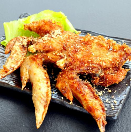 [Nagoya specialty] Deep-fried chicken wings