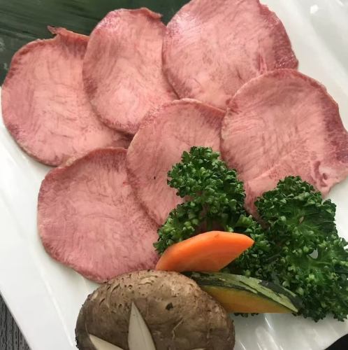 Thick-sliced premium beef tongue