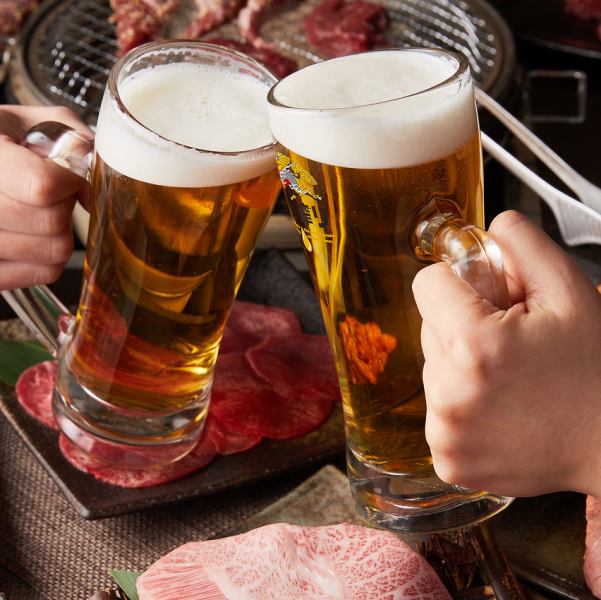 【乾杯でスタート】ビールが進む焼肉の香り！仲間と楽しむ最高の一体感