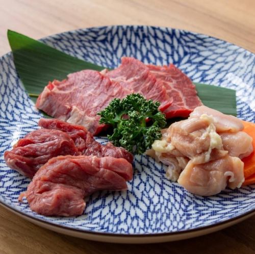 Beef, chicken and pork skirt steak platter