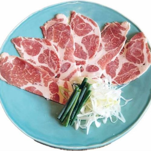 Grilled pork shoulder loin shabu-shabu with white onions - various