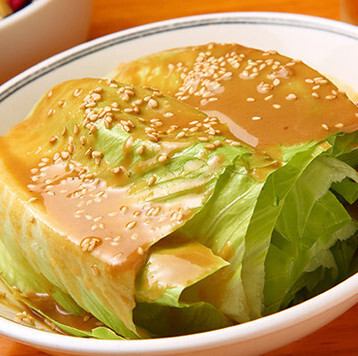 ムギレタスの胡麻ソースかけ