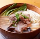 薄切り牛肉入りカボチャスープ米線