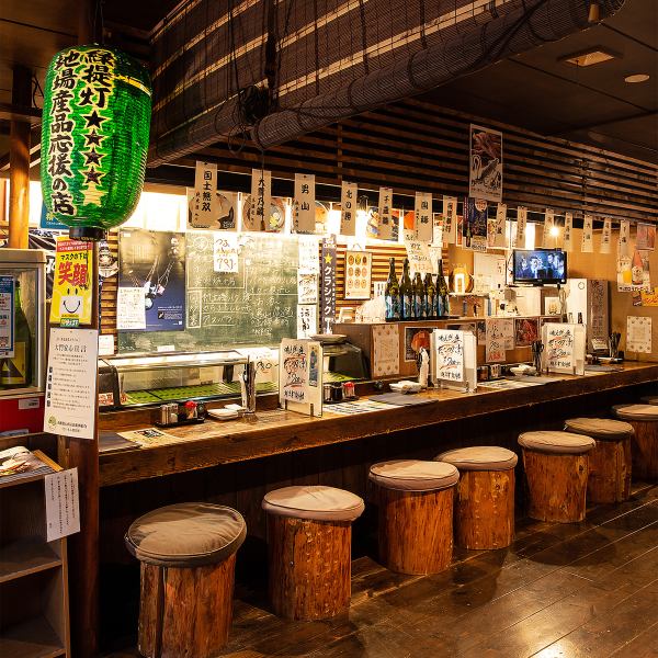 もちろんお一人様も大歓迎！お仕事帰りのお疲れ様の一杯に、一人旅行に、お一人様時間の満喫にぴったりのカウンター席もあります。北海道のお料理と北海道の地酒でしっぽりと至福のひと時をお過ごしください。